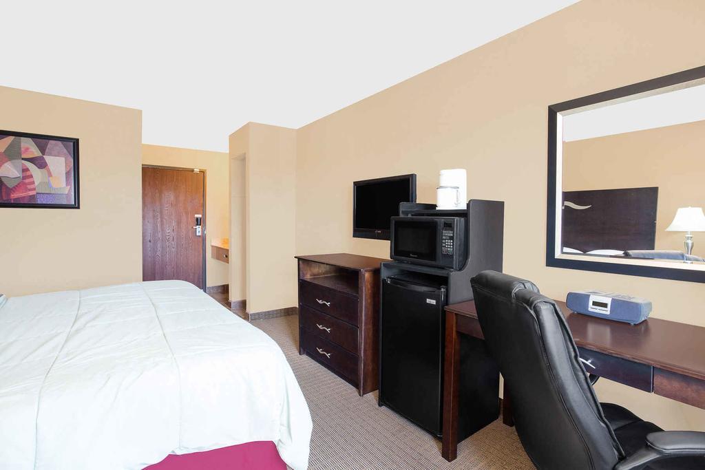 Super 8 By Wyndham Sheboygan Wi Motel Kültér fotó